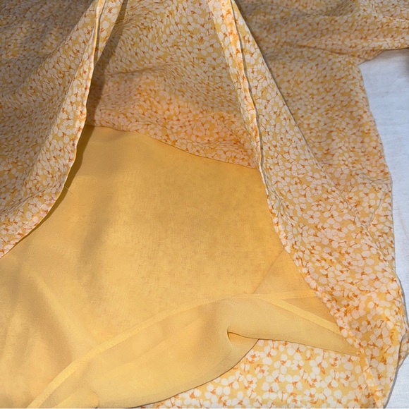 Ann Taylor Floral Sheer‎ Shirt Blouse Top Large Dotted Yellow Blouse Office #cc - Picture 8 of 10